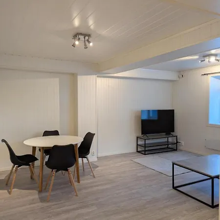 Modern Near Train Station H77a Apartment Narvik