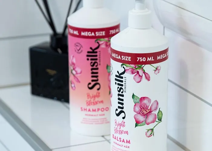 Modern Near Train Station H77a Нарвик