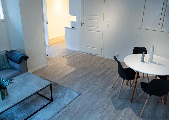 Modern Near Train Station H77a